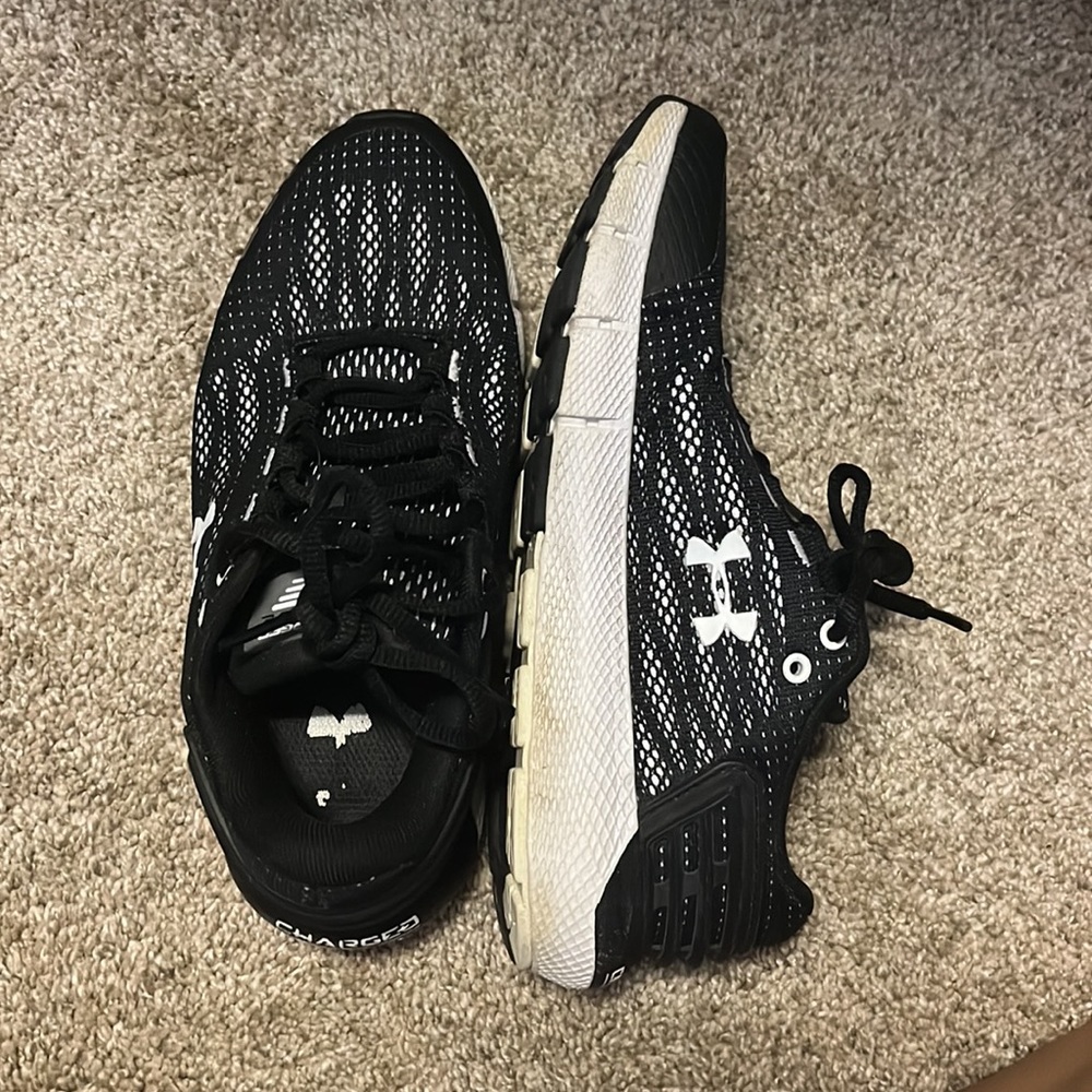 Black Under Armor Charger Rogue